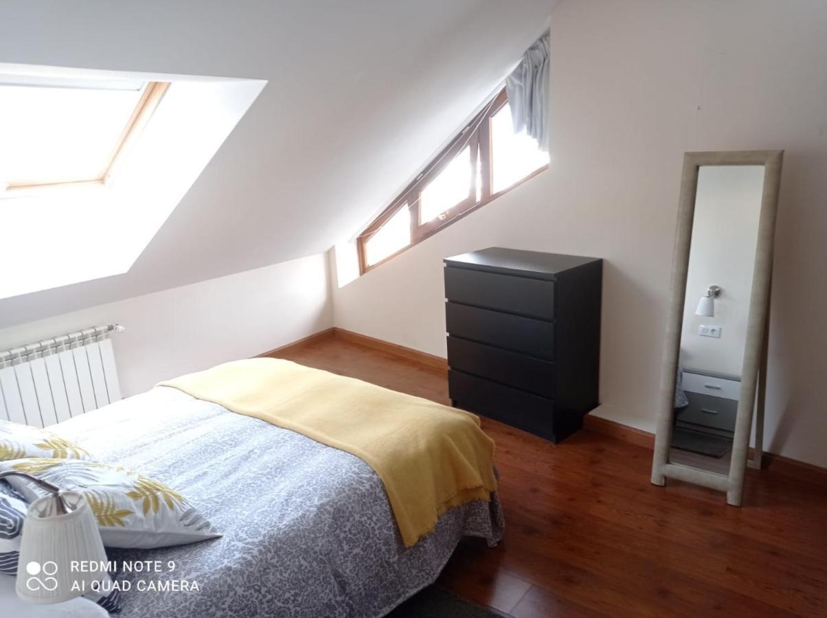 Atico Cine Colon Apartment รีบาเดโอ ภายนอก รูปภาพ