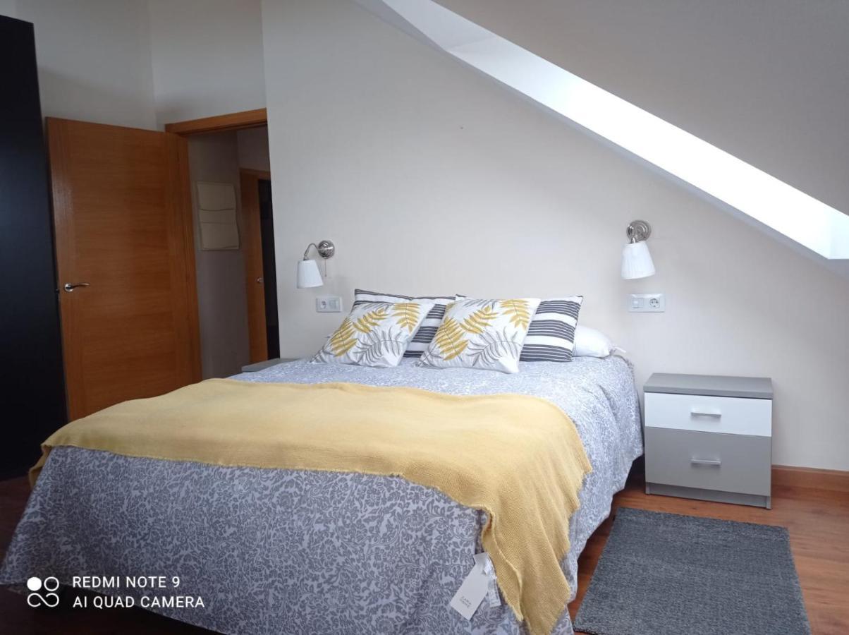 Atico Cine Colon Apartment รีบาเดโอ ภายนอก รูปภาพ