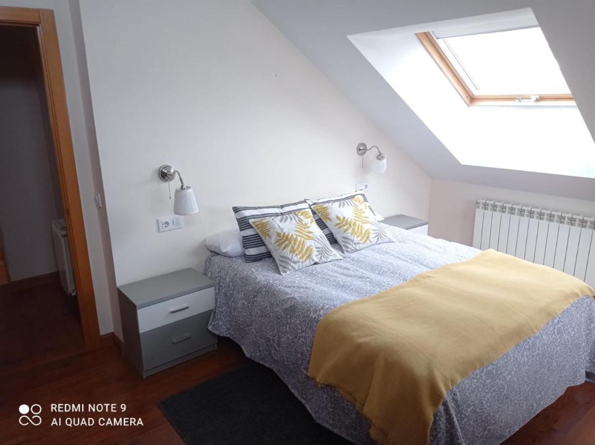 Atico Cine Colon Apartment รีบาเดโอ ภายนอก รูปภาพ
